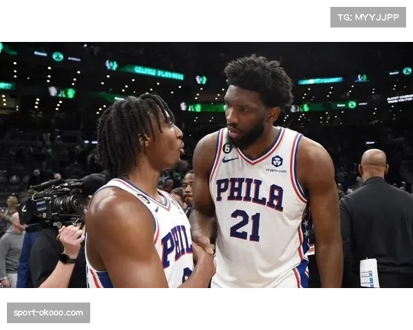 马克西场均30.3分成76人新核 恩比德缺阵下撑起球队进攻